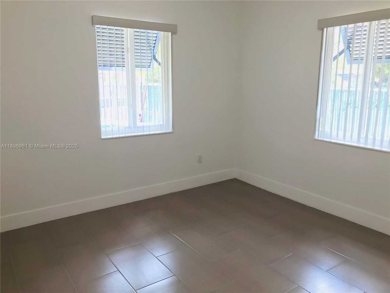 5454 Nw 5th Ave #5500 - Photo 6 of 16