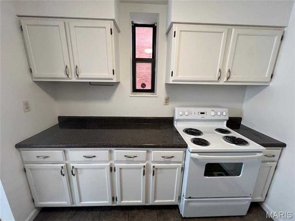 4390 Mcpherson Ave - Photo 5 of 21