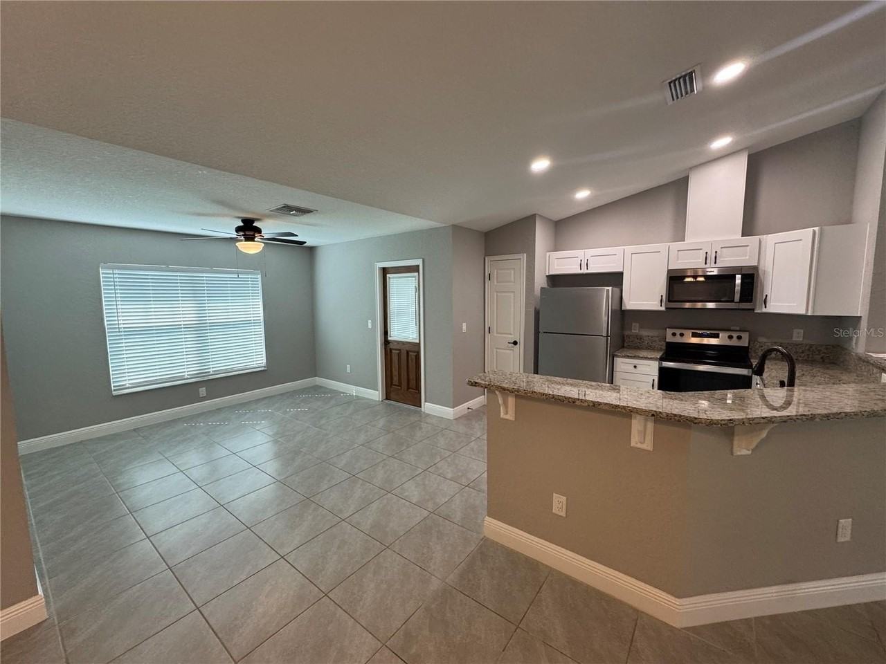 8446 Se 156th St - Photo 3 of 12