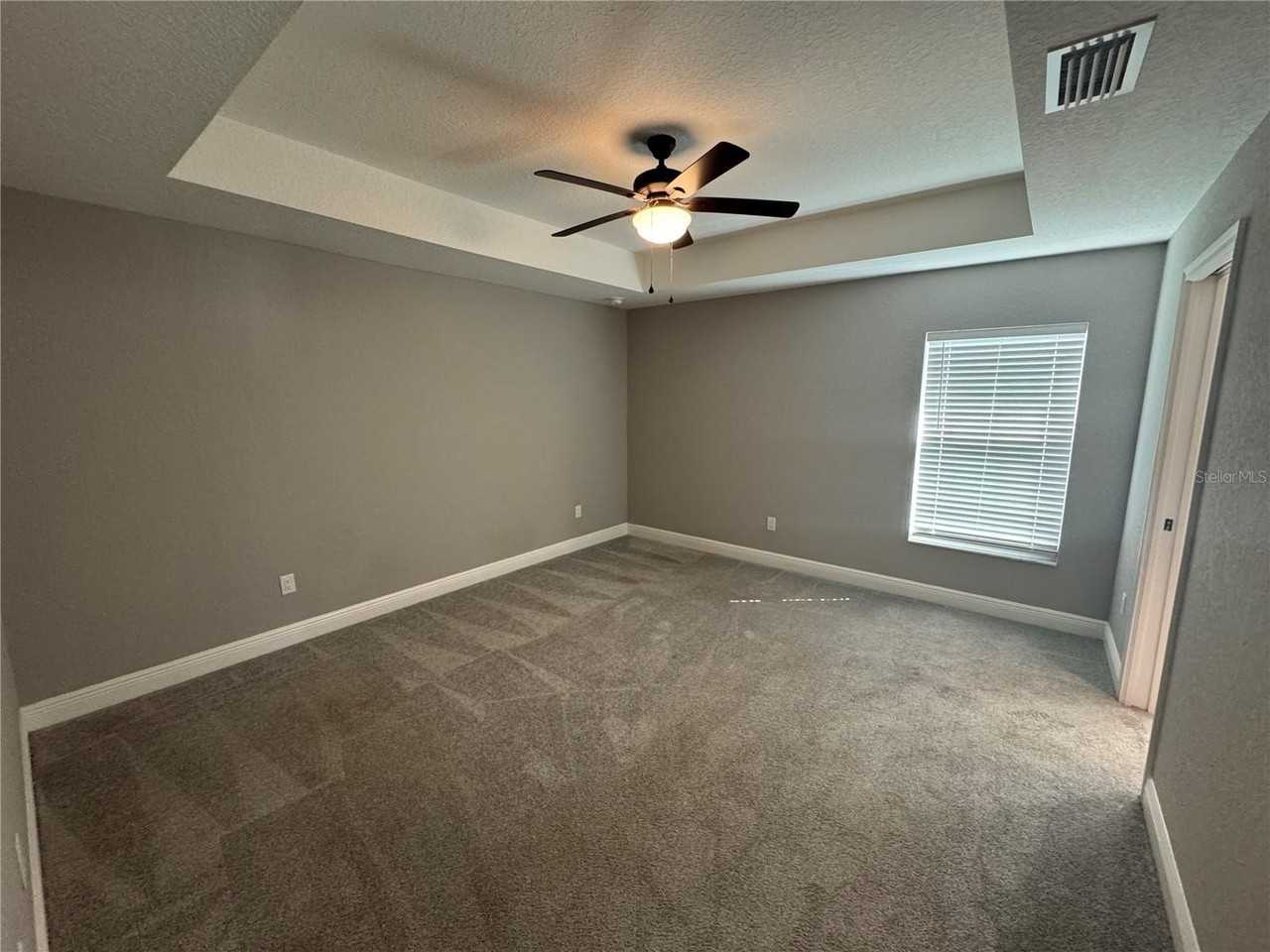 8446 Se 156th St - Photo 6 of 12