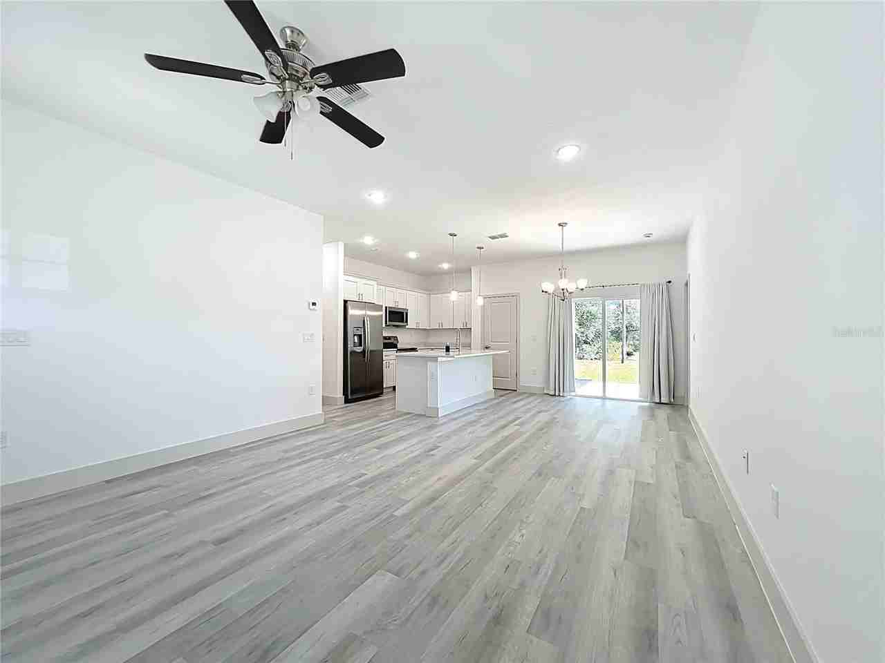 9301 N Akola Way - Photo 3 of 49