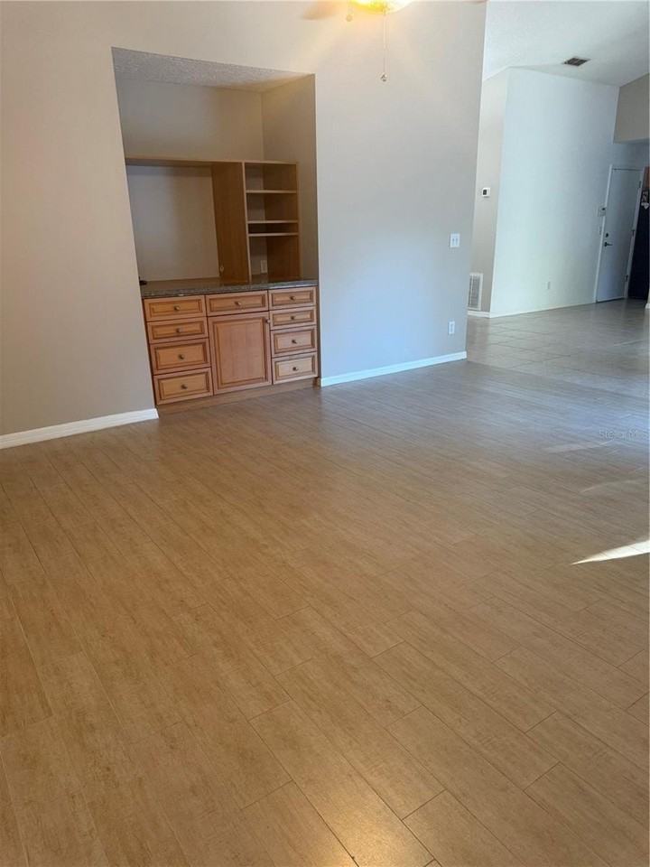 7920 S Marbella Ct - Photo 4 of 18