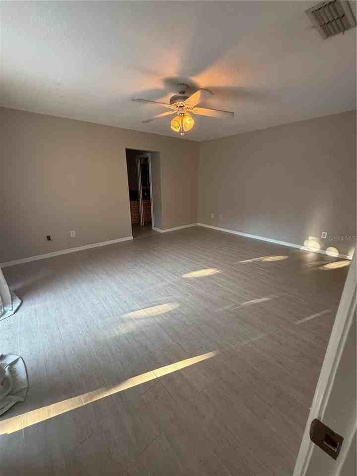 7920 S Marbella Ct - Photo 6 of 18