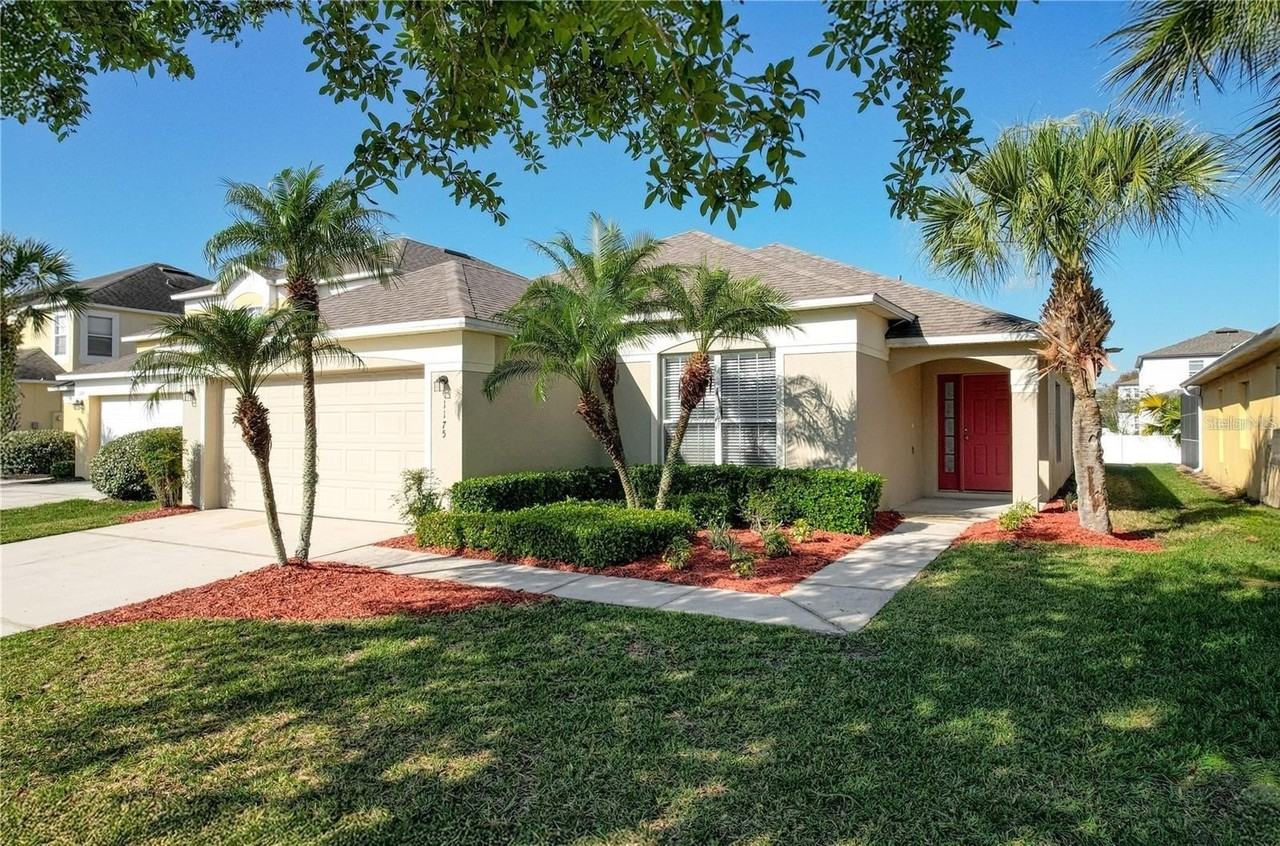 1175 Seasons Boulevard - Photo 2 of 30