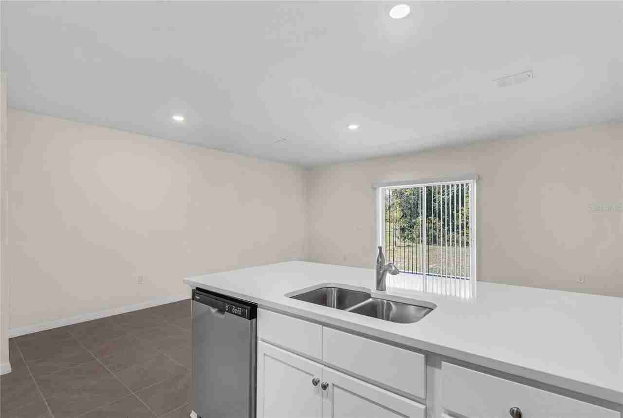 2340 Penguin Blvd - Photo 5 of 21