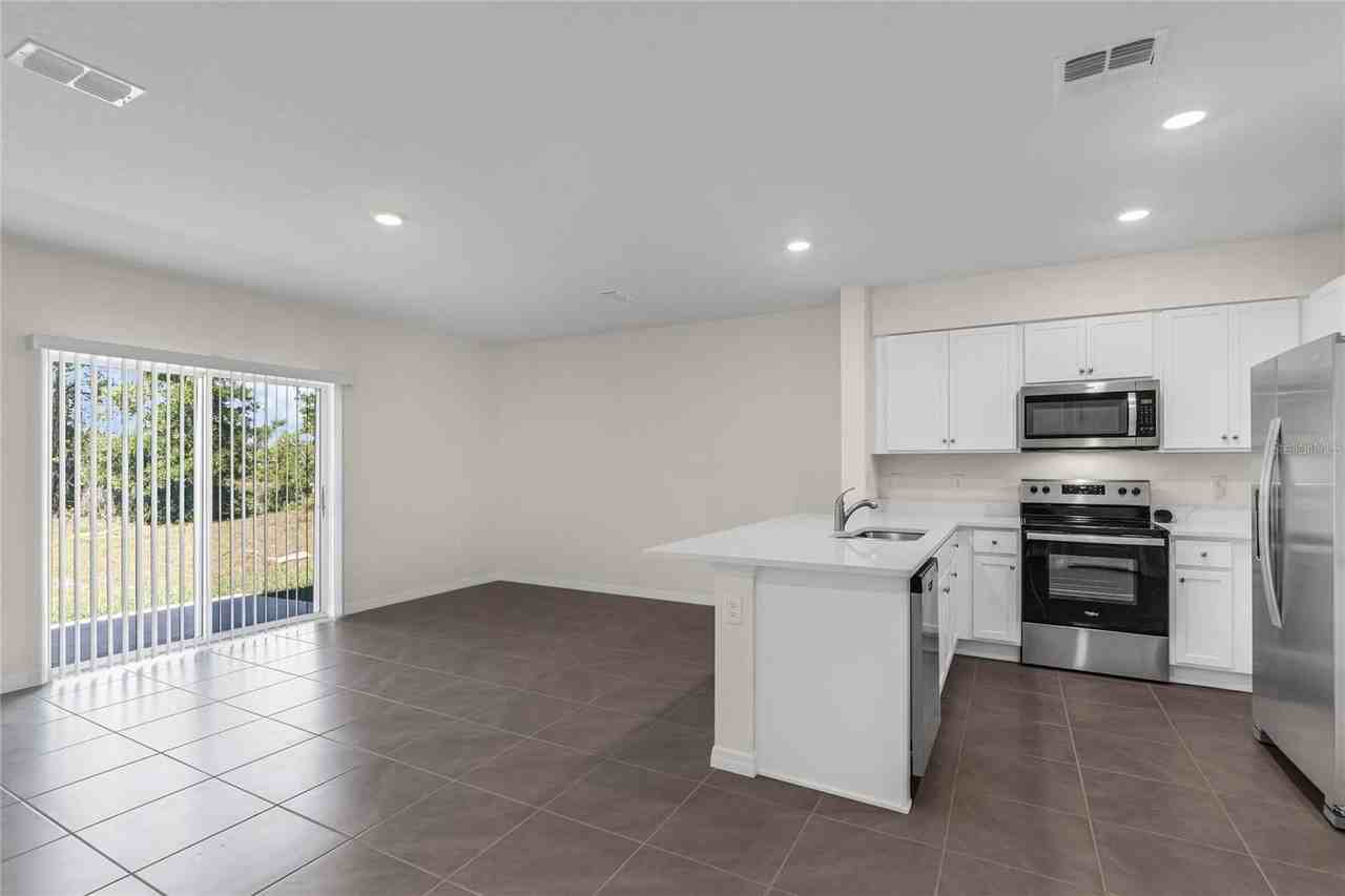 2340 Penguin Blvd - Photo 6 of 21