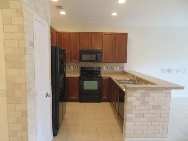 1309 Heritage Commons Drive - Photo 6 of 50