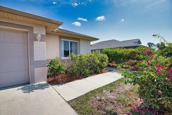 116 Albatross Rd - Photo 2 of 28