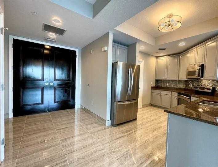 449 S 12th St #1401 - Photo 5 of 50