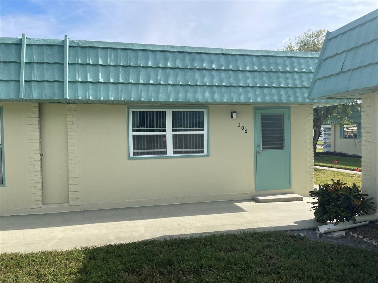 101 Cambridge Trl #206