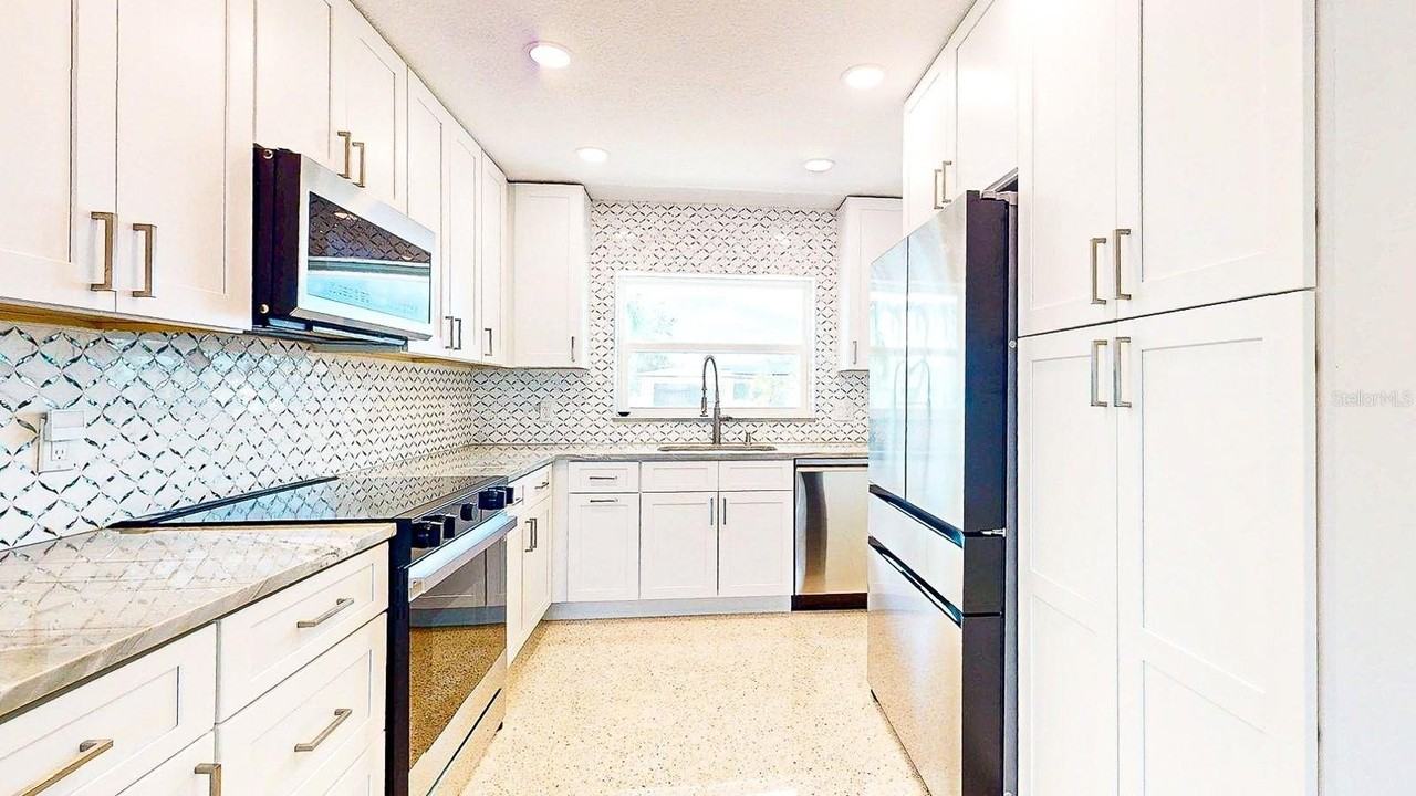 10133 4th St E - Photo 5 of 50