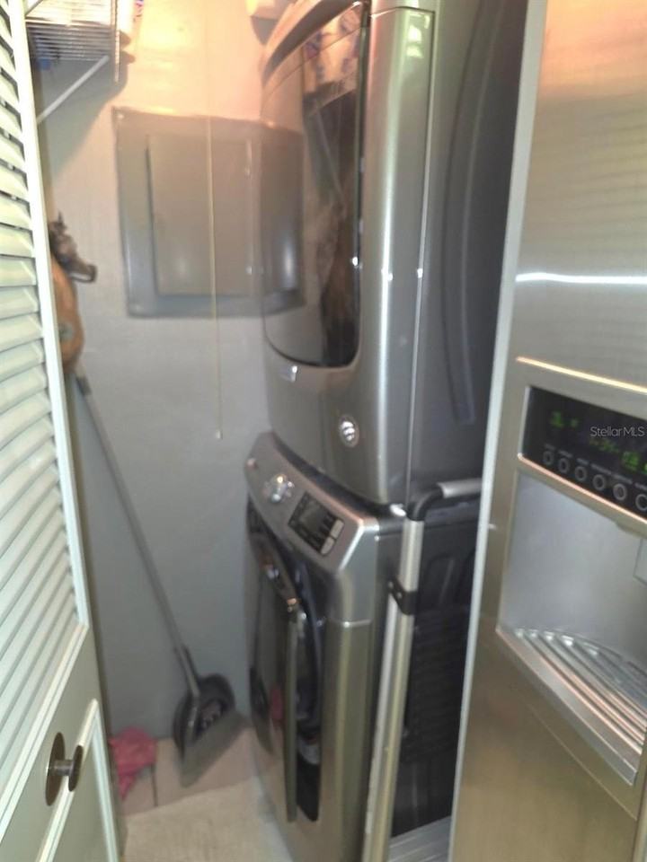 1281 Pine Ridge Cir E #E1 - Photo 6 of 12