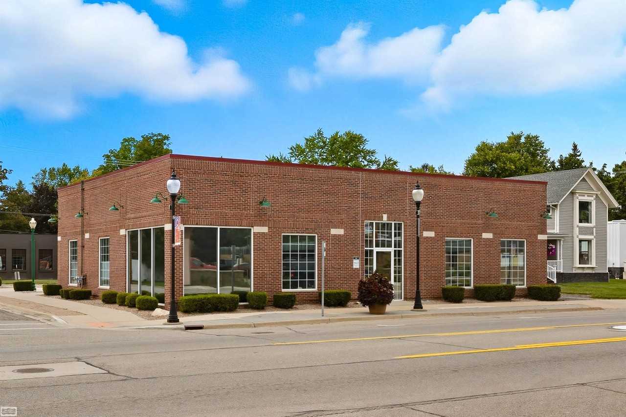 218 S Main St - Photo 2 of 45