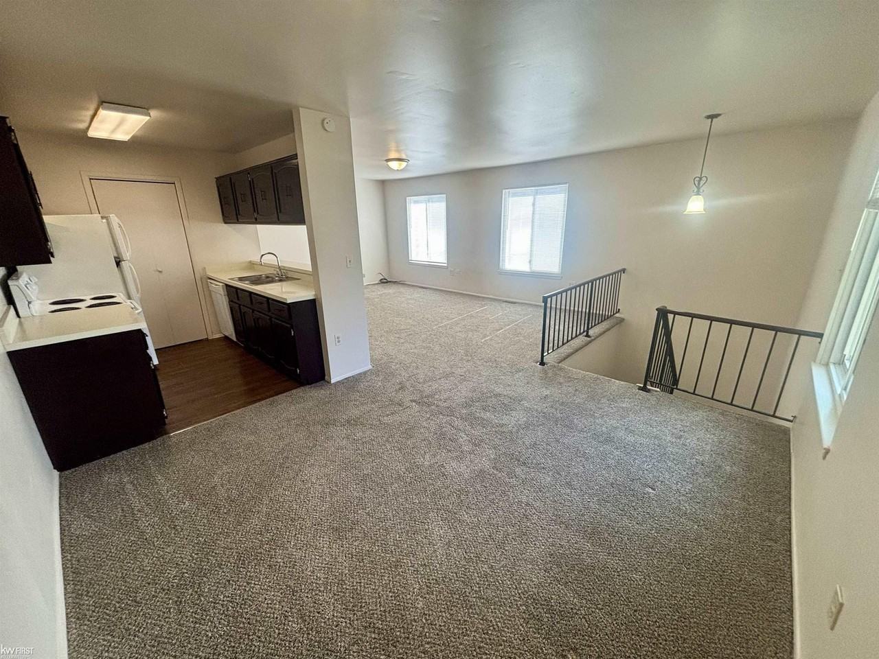 8317 Camelot Ct - Photo 2 of 5