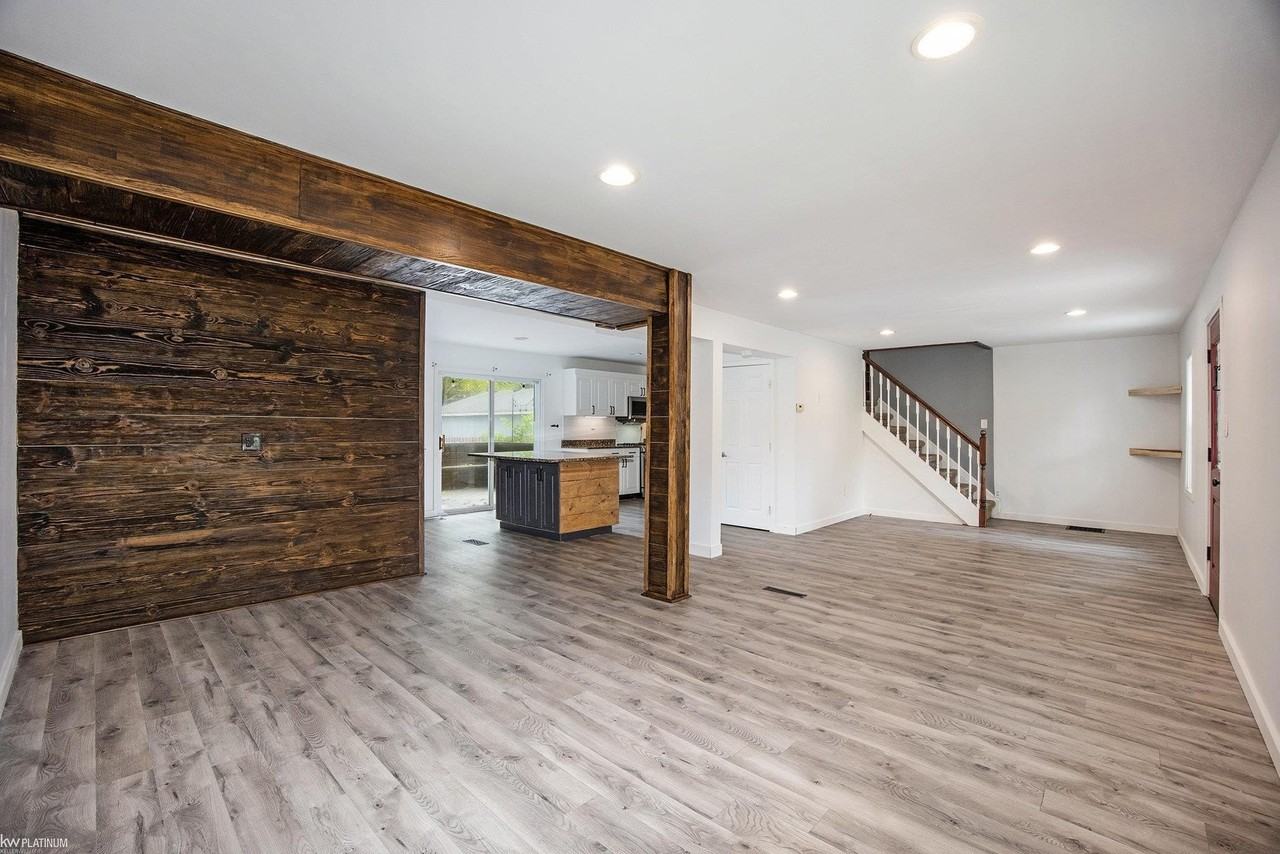 4162 Pine Grove Ave - Photo 7 of 23