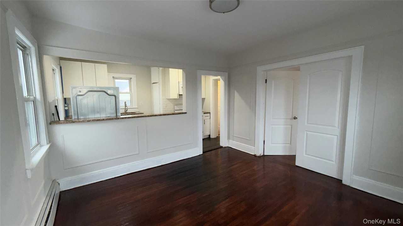 2366 Parkview Pl #2 - Photo 5 of 12