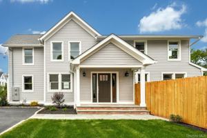 featured image of 27A Irving Pl #1