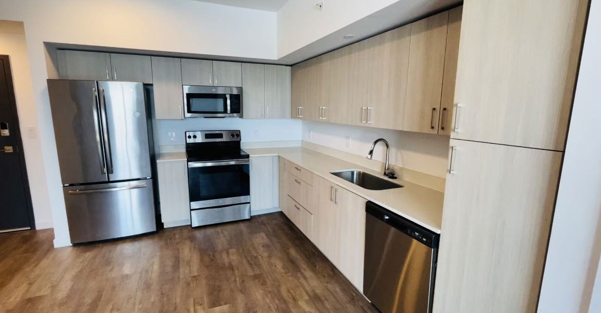 Sw 15th St #309 - Photo 2 of 8