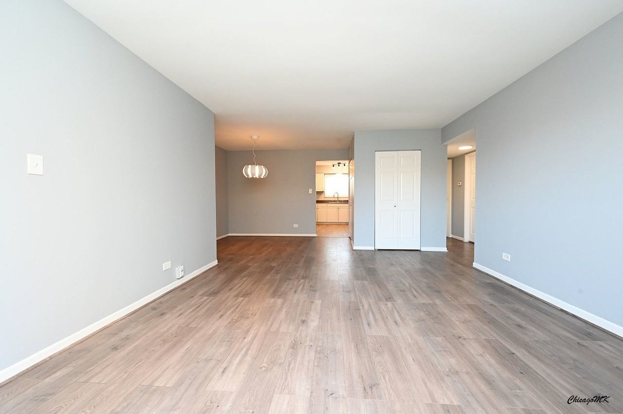 9360 Bay Colony Dr #3S - Photo 5 of 31