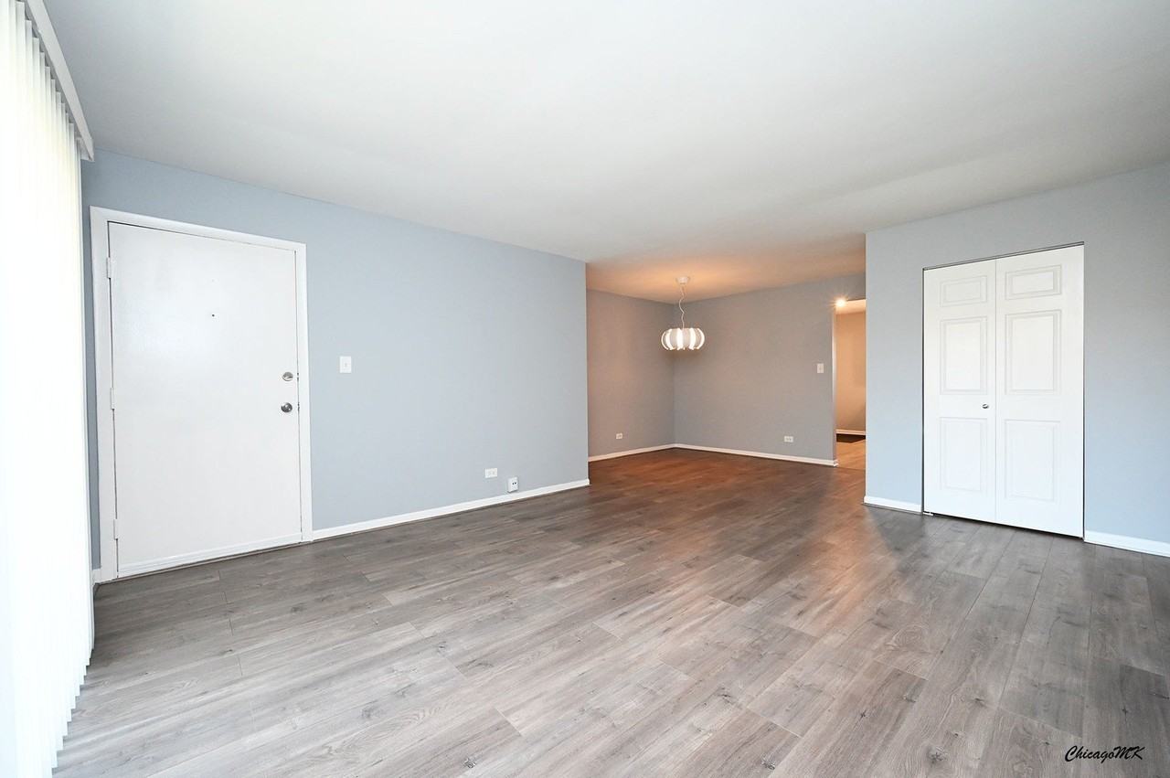 9360 Bay Colony Dr #3S - Photo 6 of 31