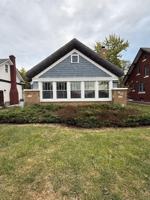 featured image of 421 N Hough St