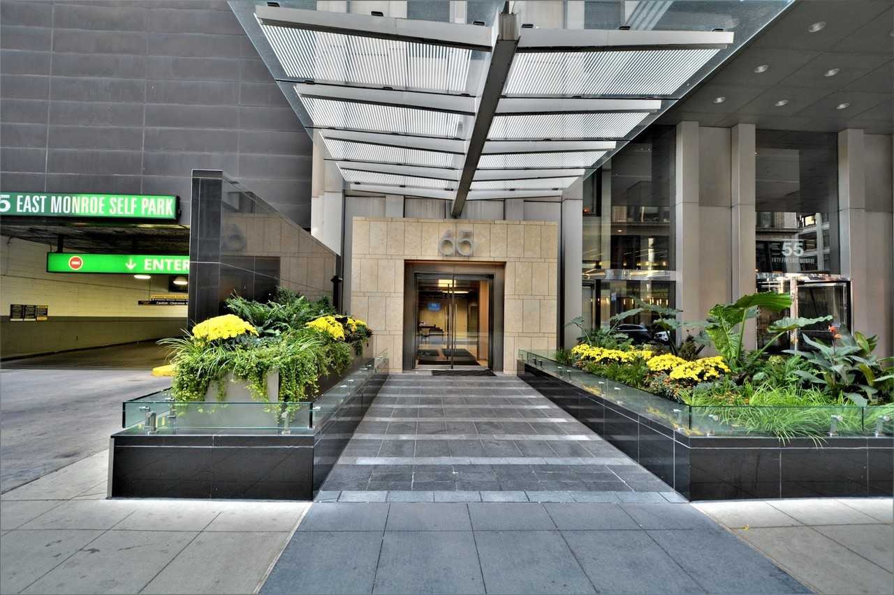 65 E Monroe St #4503 - Photo 4 of 34