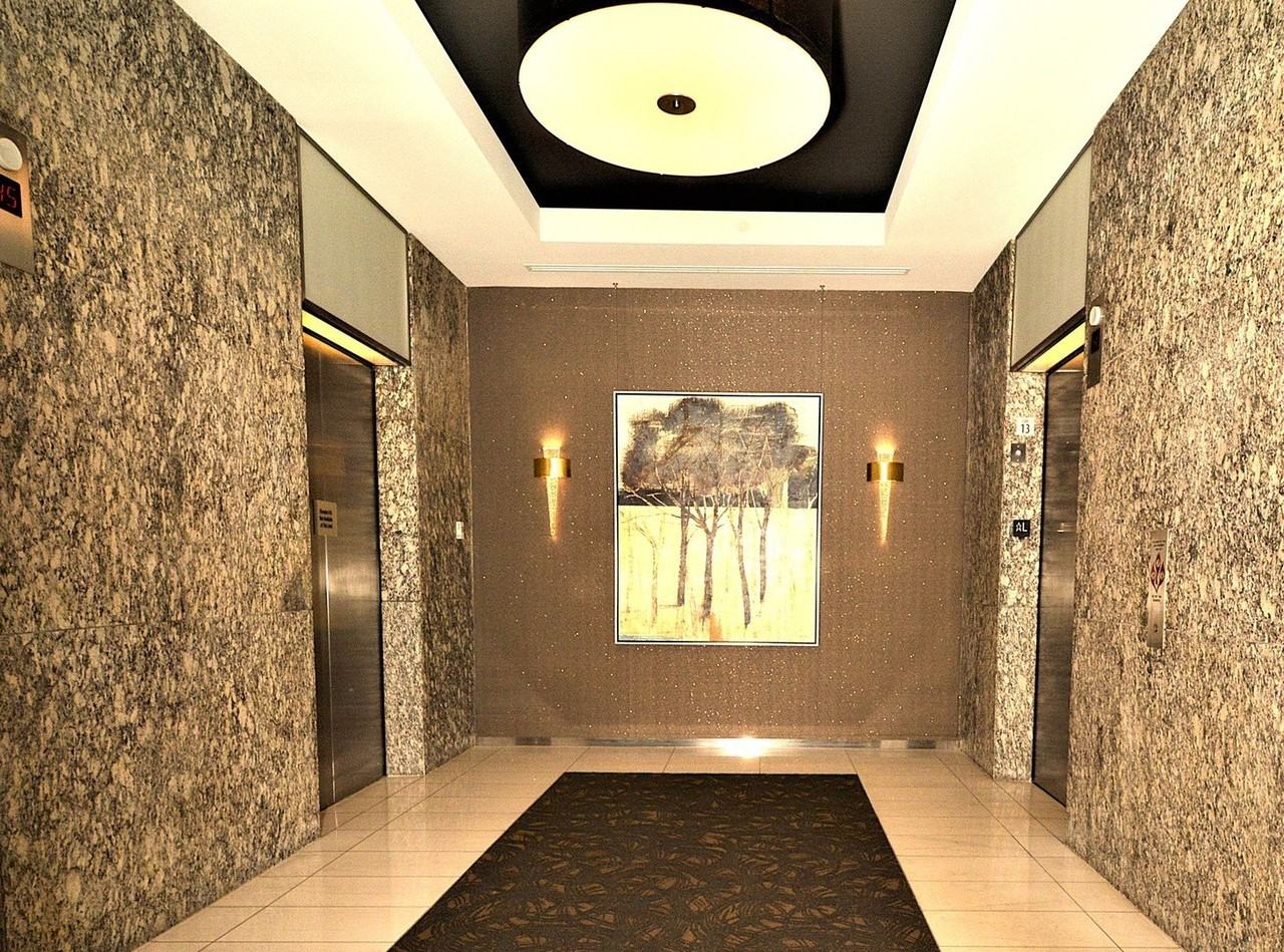 65 E Monroe St #4503 - Photo 7 of 34