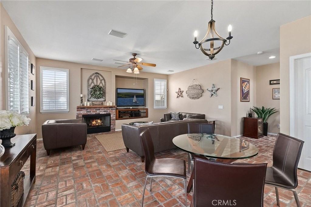 33336 Barrington Dr - Photo 7 of 16