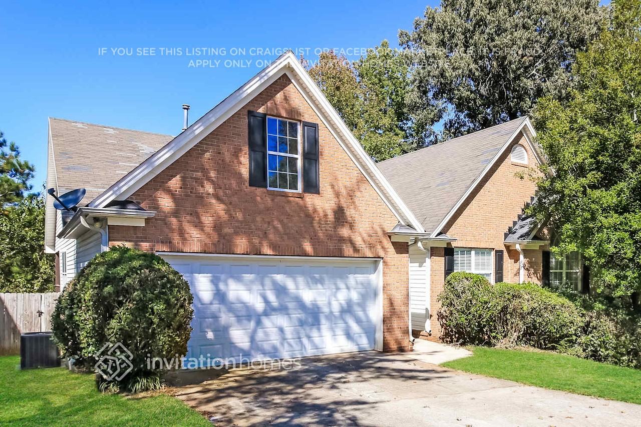 160 Adams Lake Ct - Photo 4 of 18