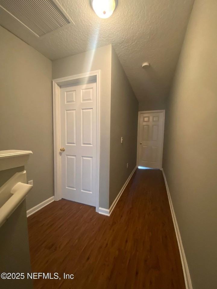 8465 Mcgirts Village Lane - Photo 7 of 16