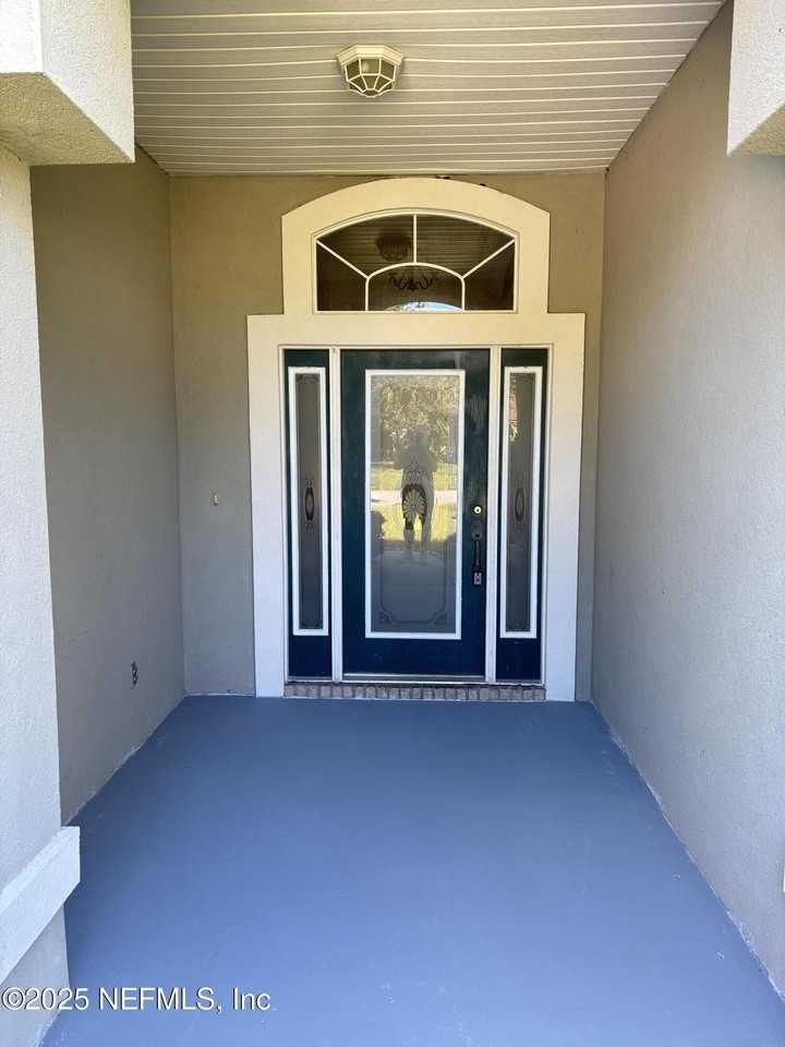 8984 Bridgecreek Dr - Photo 2 of 24