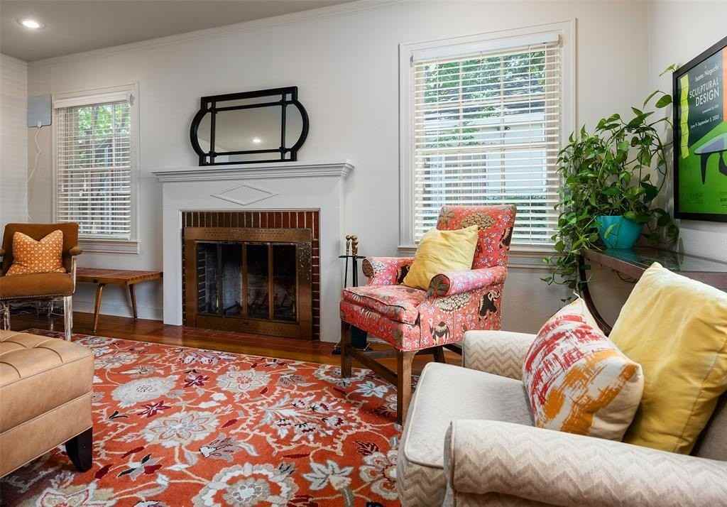 5122 W Amherst Ave - Photo 4 of 20