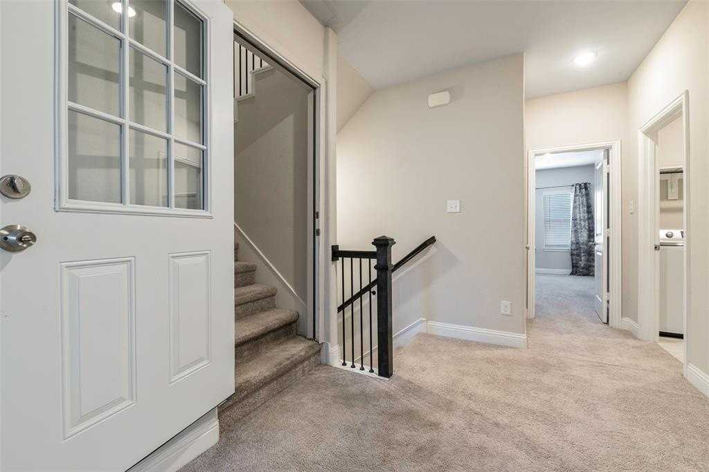 6267 Blythe Dr - Photo 7 of 18