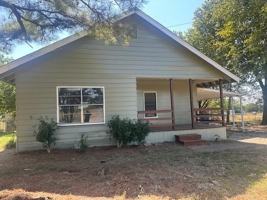 featured image of 532 W Hughes St