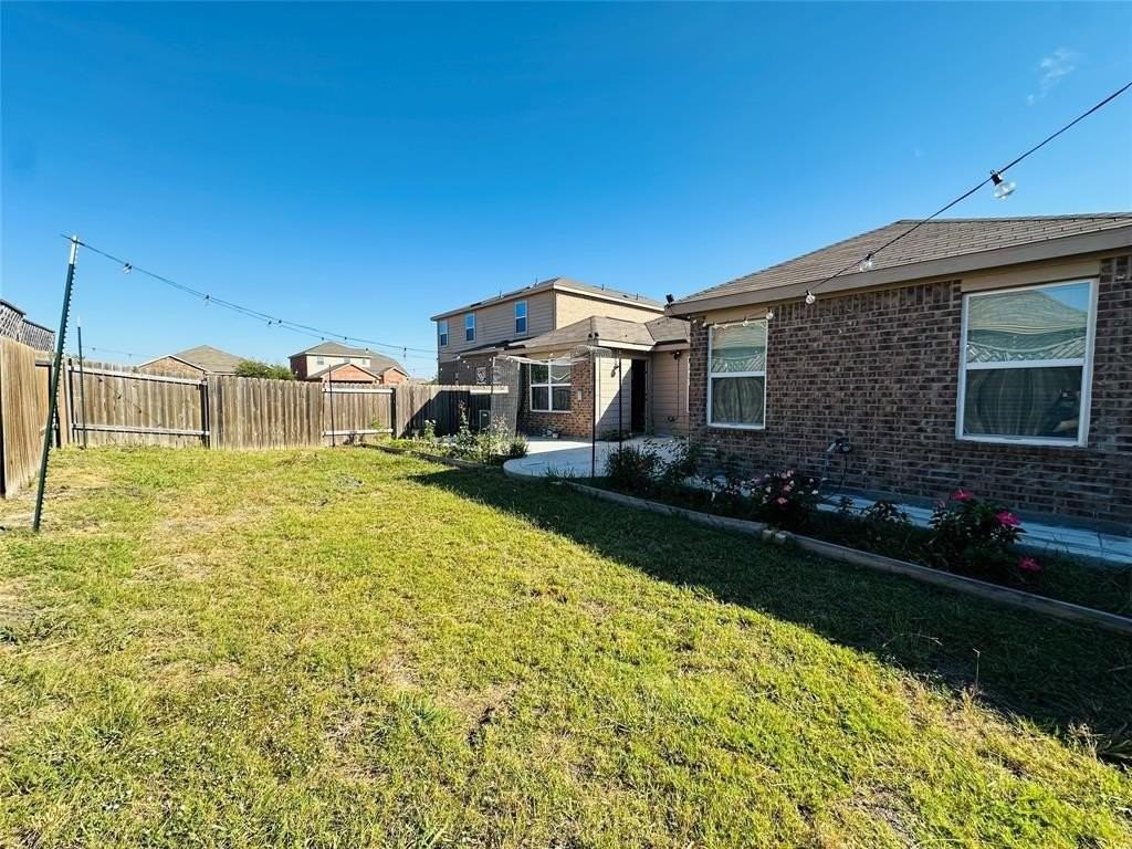 1314 Tamarack Drive - Photo 2 of 12