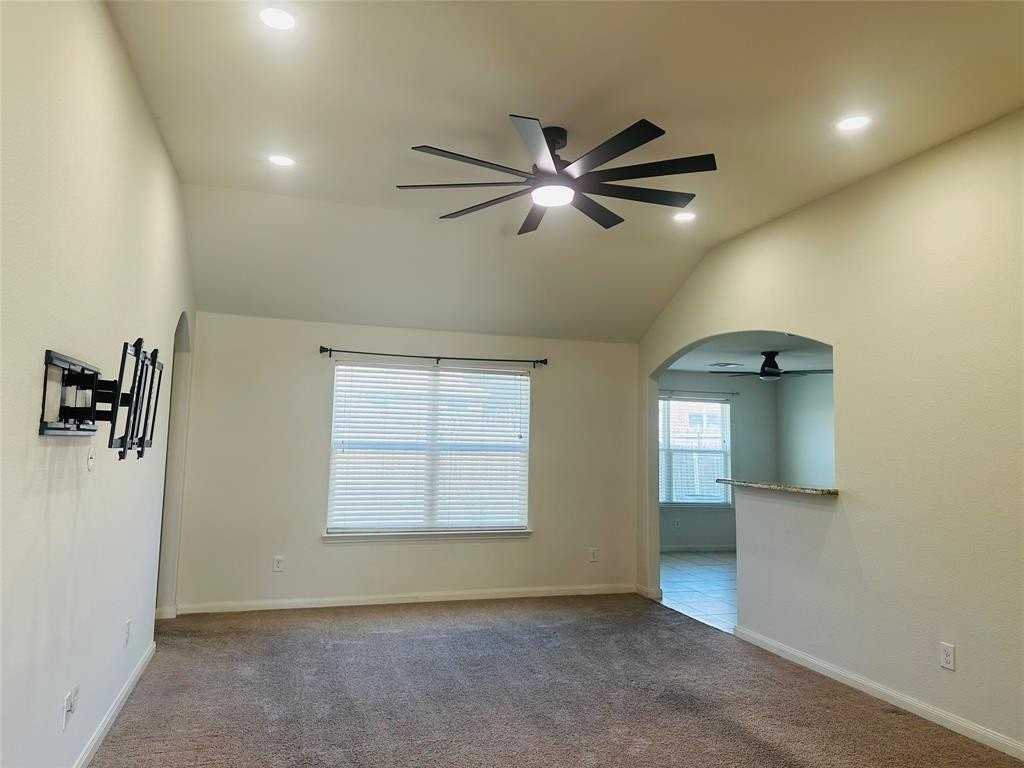 1314 Tamarack Drive - Photo 7 of 12