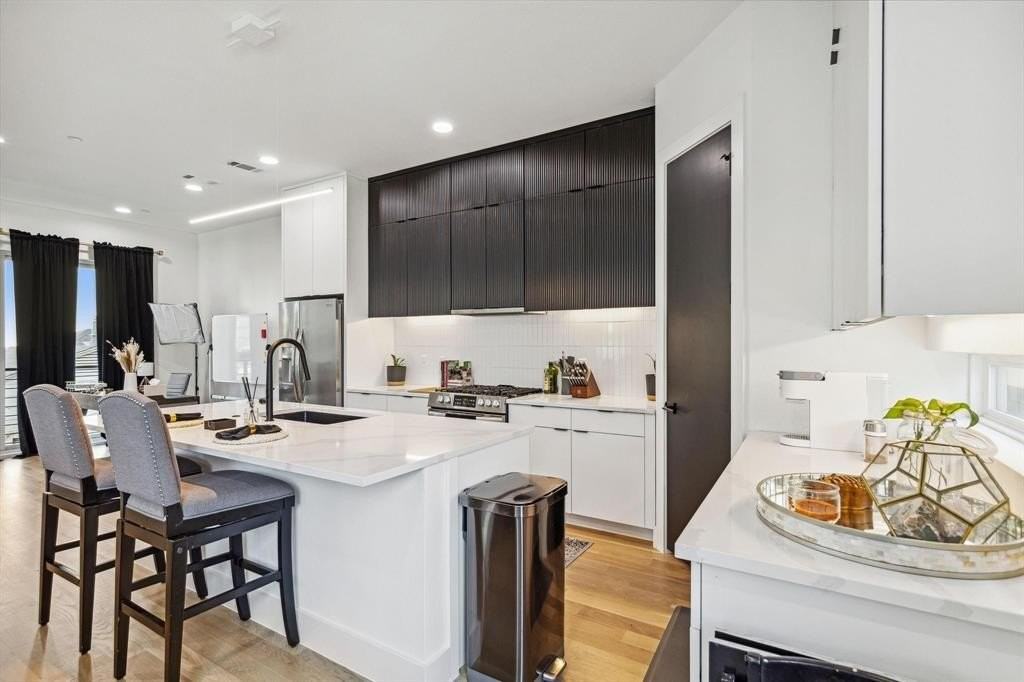 2916 Hawthorne Ave #101 - Photo 4 of 26