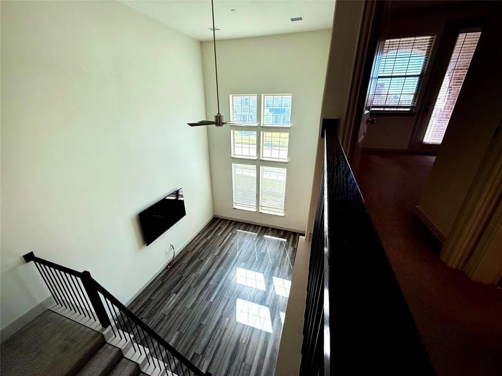 3672 Wellesley Avenue - Photo 4 of 23