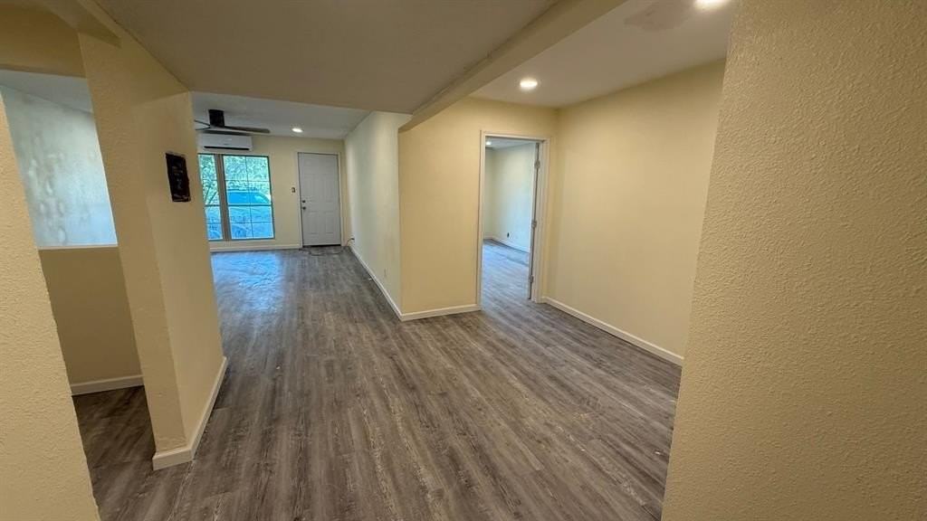 5065 Ridglea Ln #1009 - Photo 3 of 12