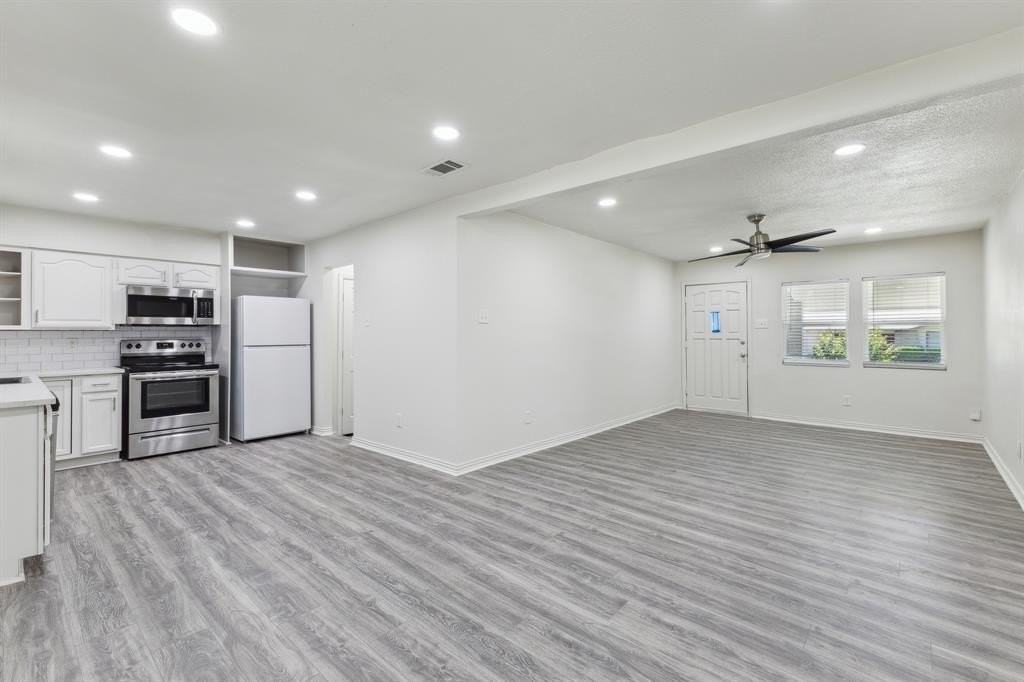 3527 Palm Dr - Photo 3 of 15