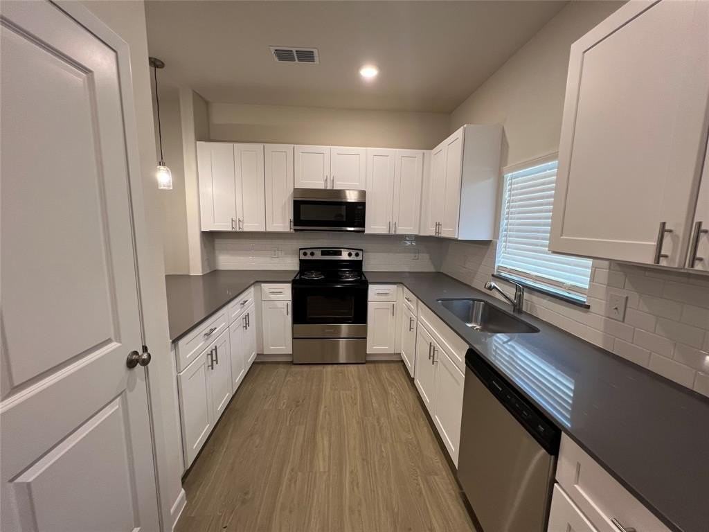 Viking #000 - Photo 5 of 11