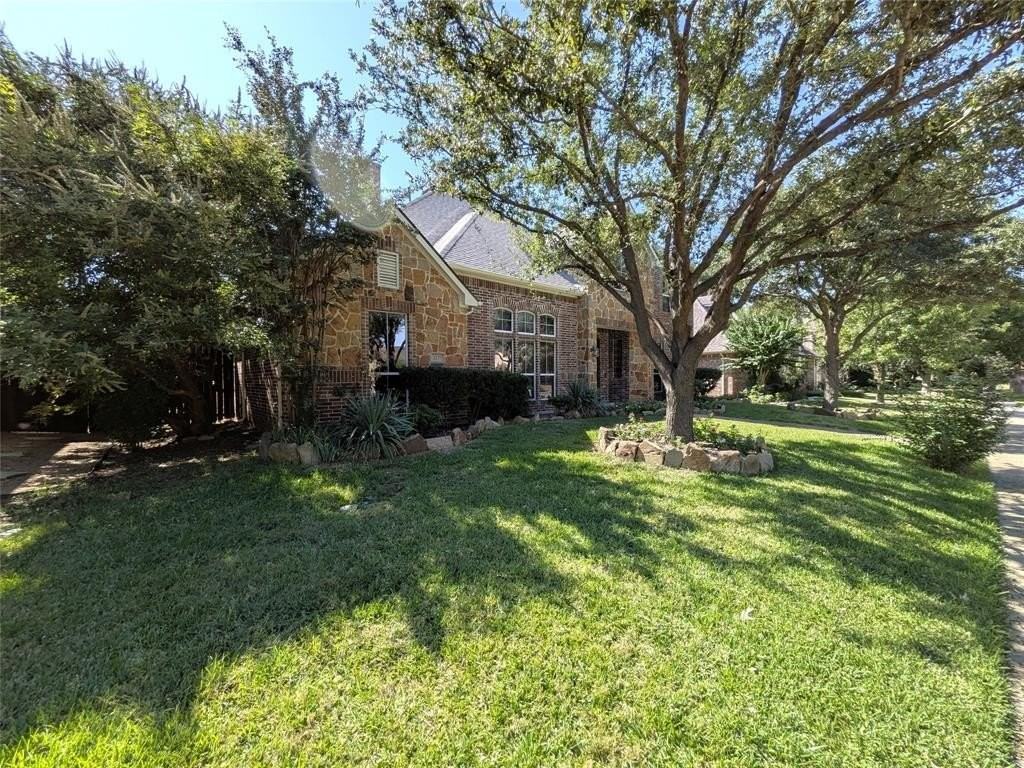 2137 Langdon Dr - Photo 4 of 40