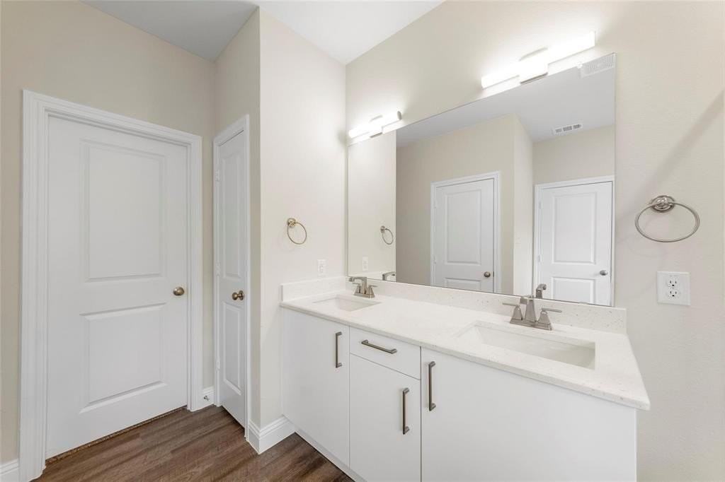 6321 Mason Ct - Photo 6 of 11