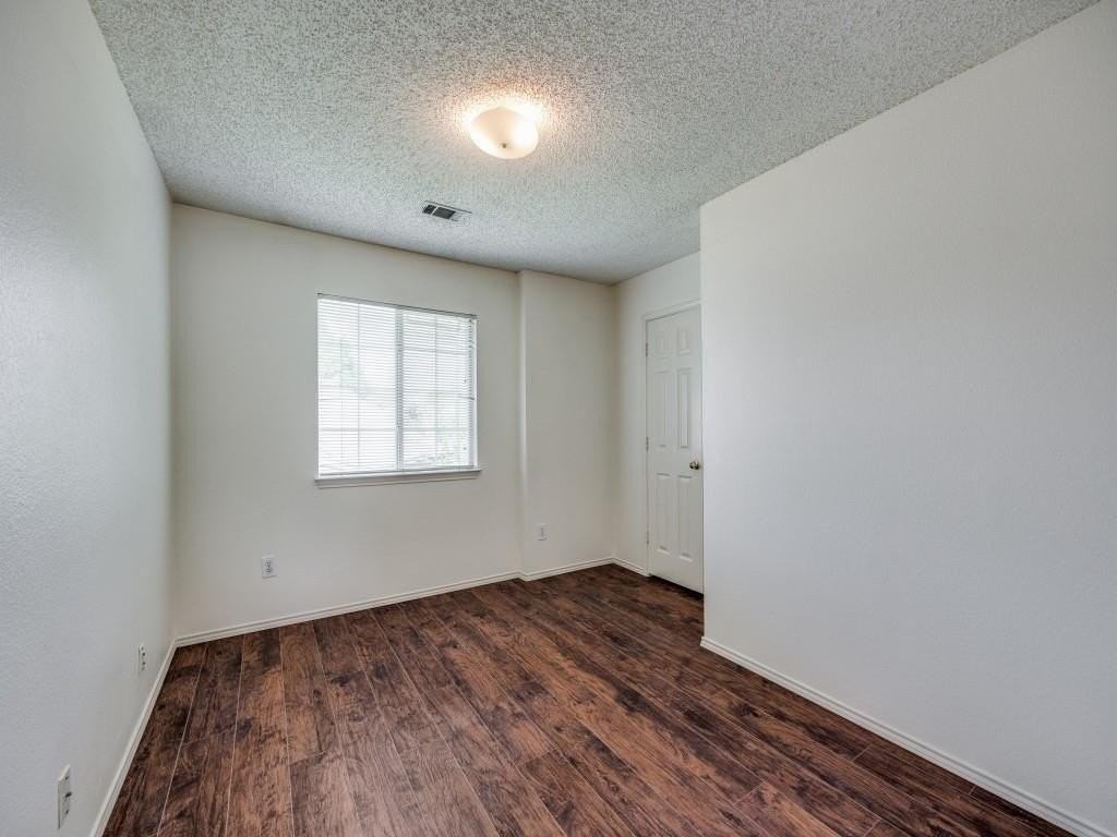 833 Bellflower Dr - Photo 7 of 12