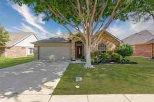 975 Crockett Dr - Photo 1 of 1
