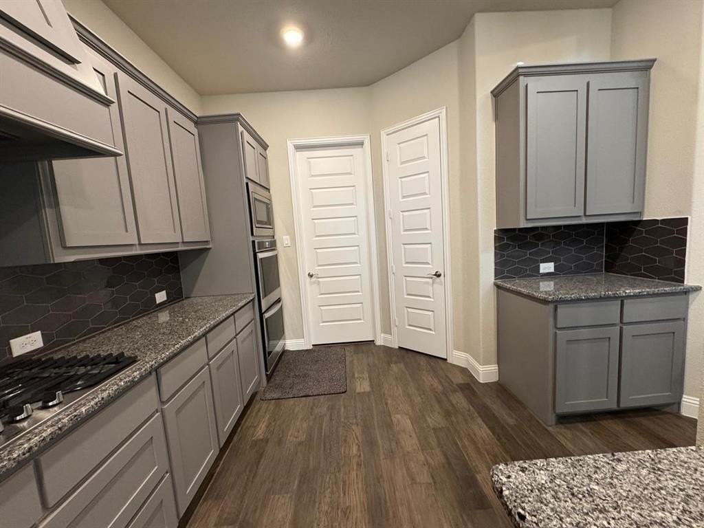 1204 Sundrop Dr - Photo 7 of 24