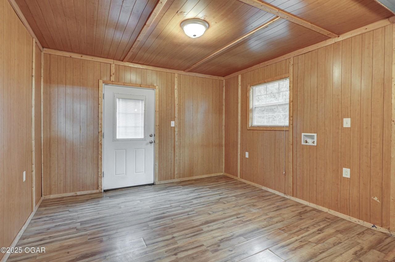 5338 West Junge Boulevard - Photo 7 of 18