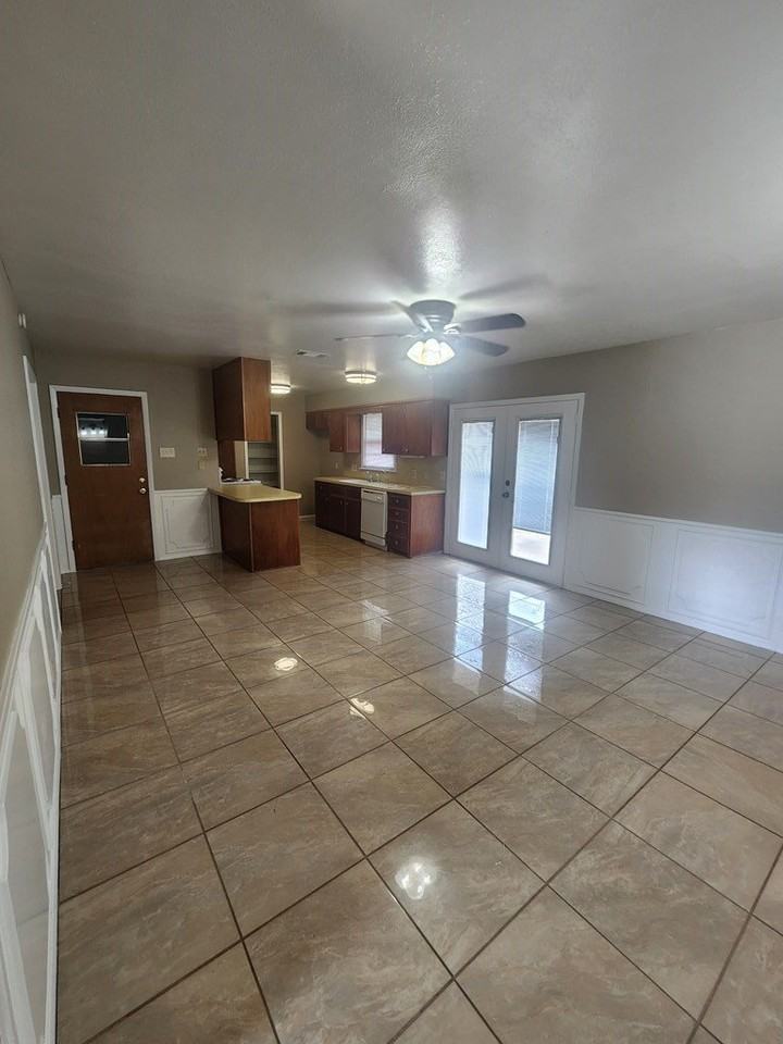 3324 Fannin Ave - Photo 6 of 29