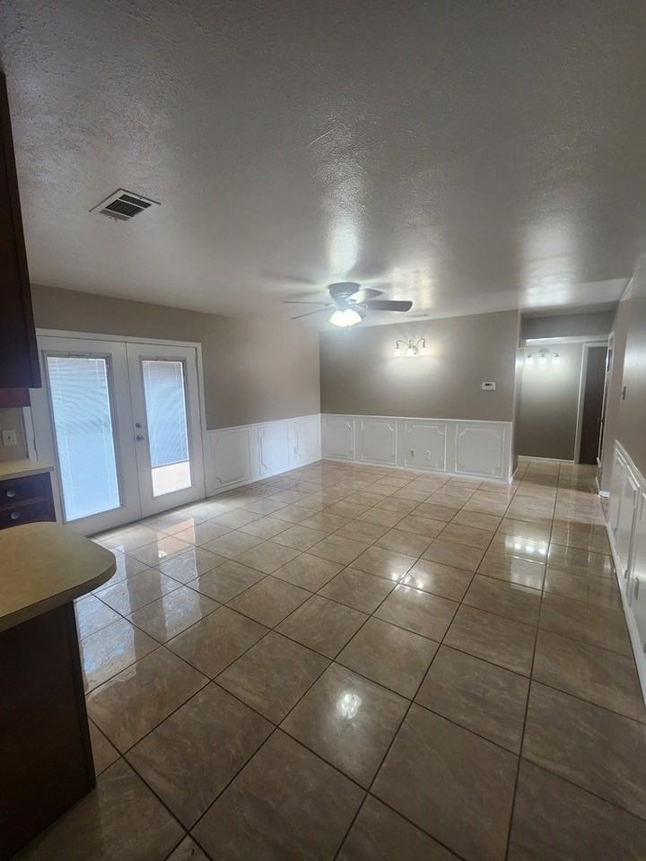 3324 Fannin Ave - Photo 7 of 29