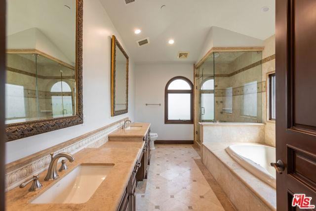 120 S Almont Dr - Photo 2 of 8